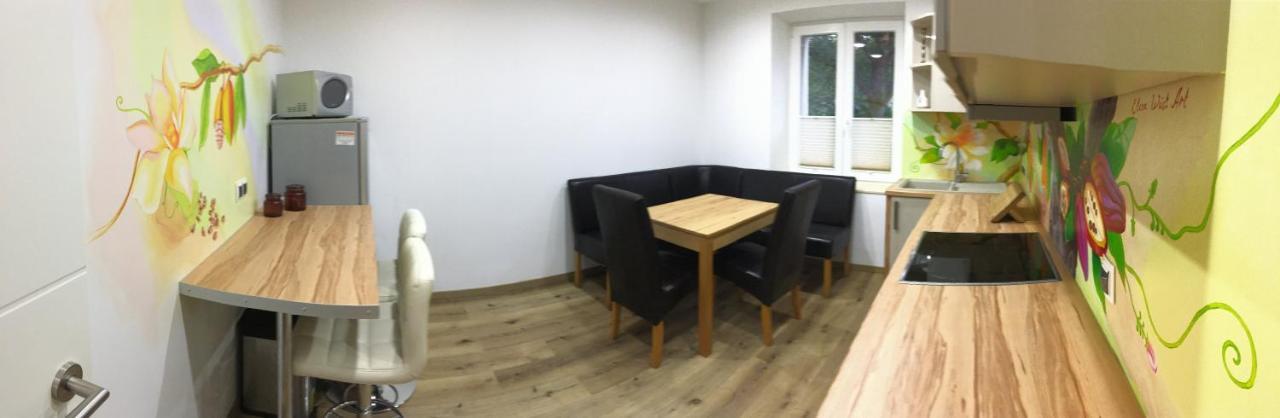 Attraktive Ferienwohnung Am Rande Von Leipzig An Der A14 타우차 외부 사진
